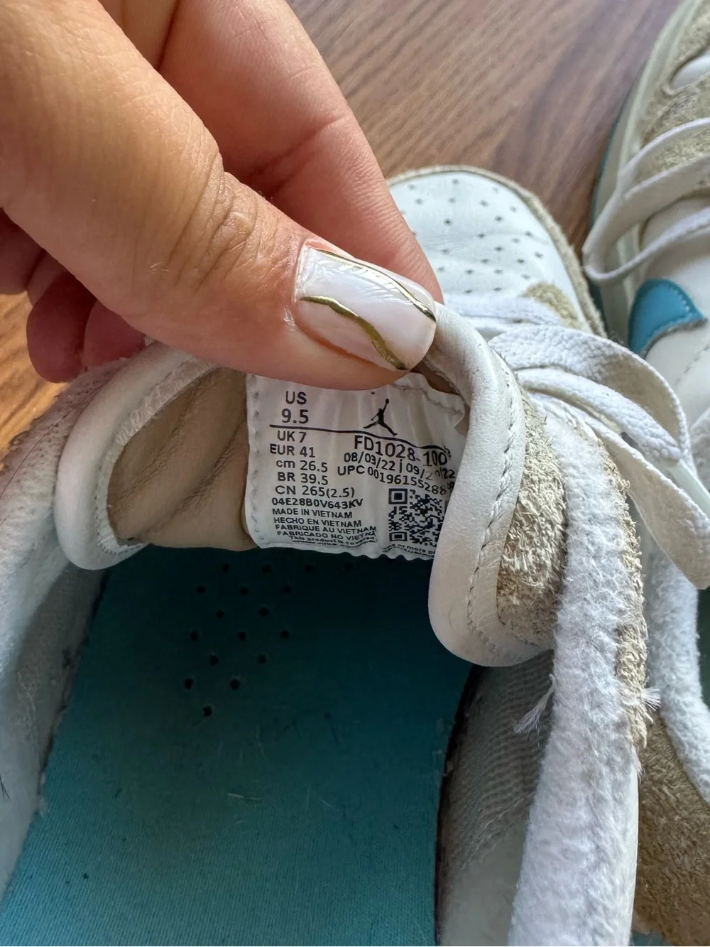 Nike Platform Sneakers White Tan Blue Suede Low Top Size 9.5